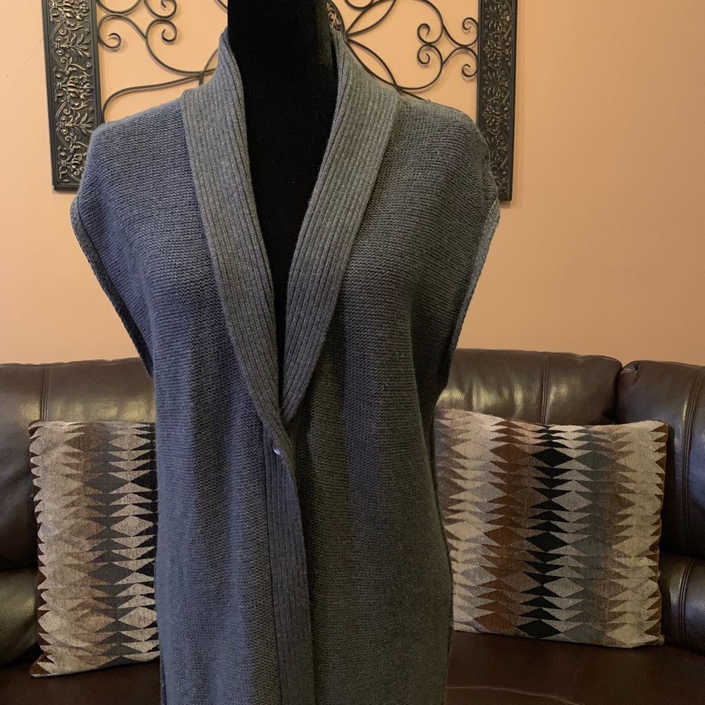 Gray sleeveless sweater